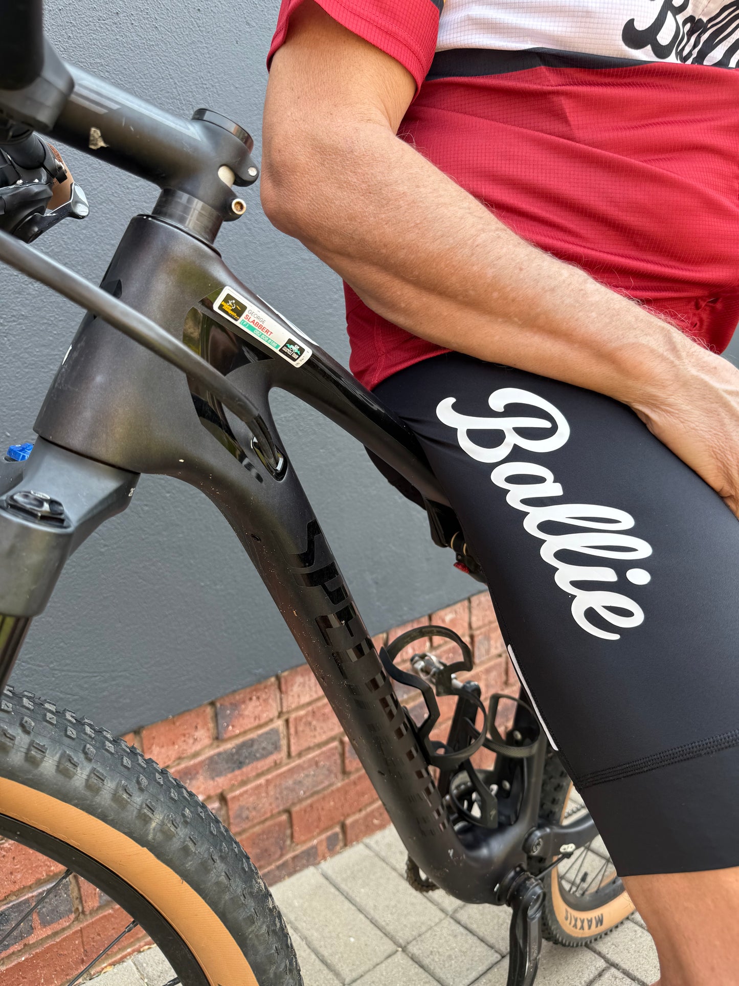 Ballie Performance Bib