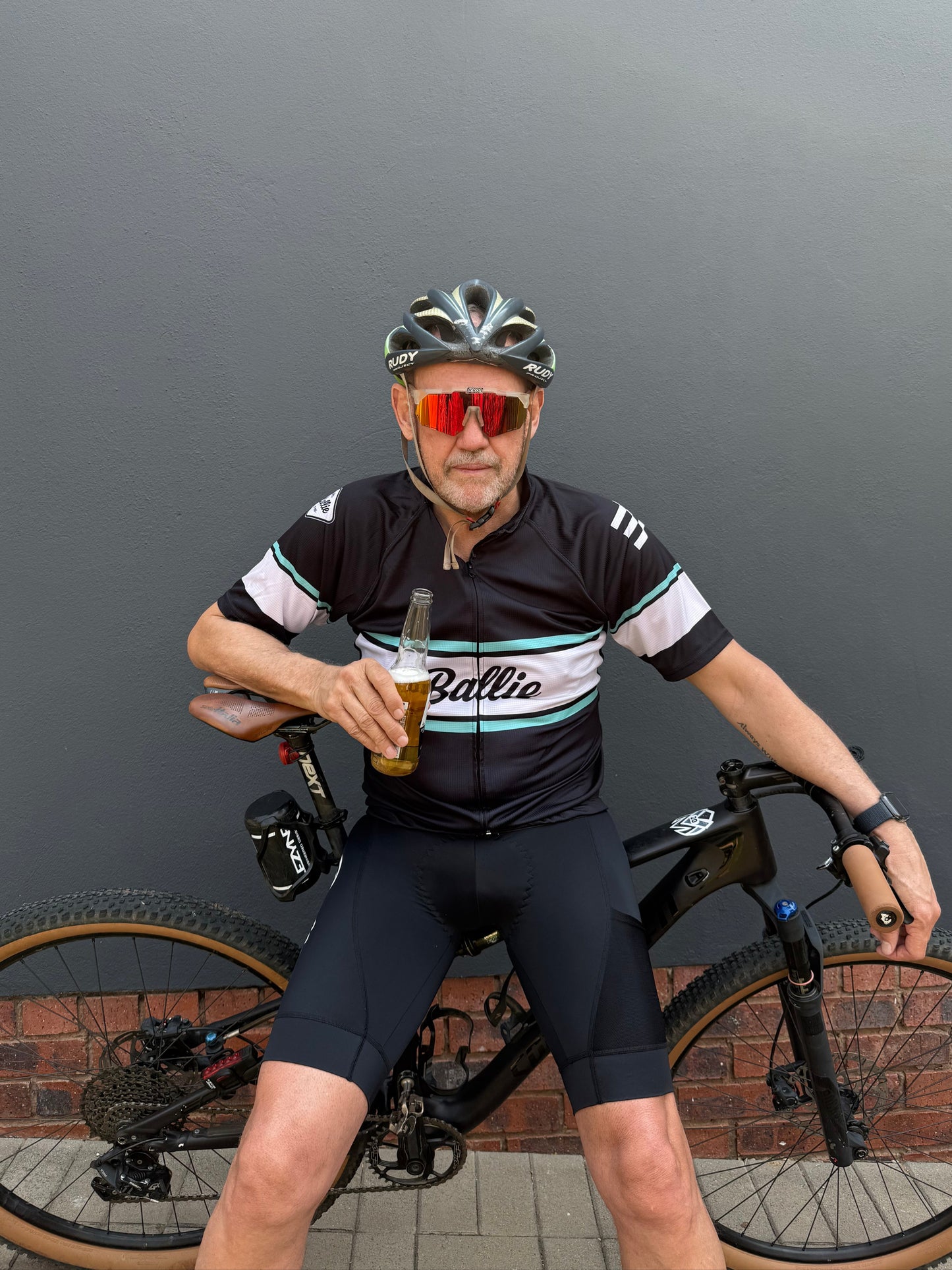 Ballie Retro Jersey - Black